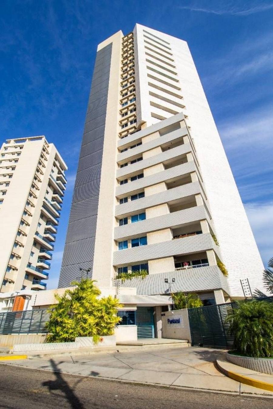 Foto Apartamento en Venta en Maracaibo, Zulia - U$D 165.000 - APV211092 - BienesOnLine