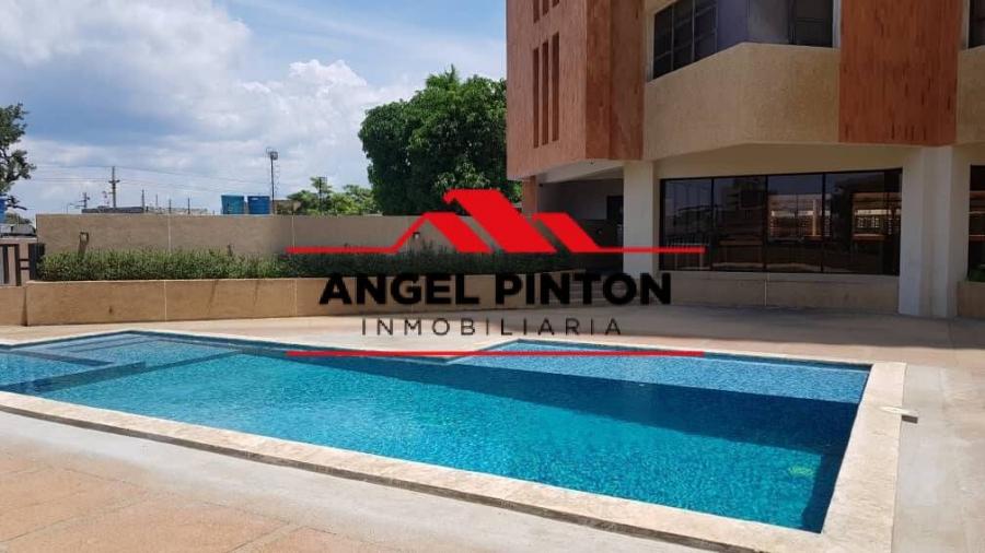 Foto Apartamento en Venta en Av El Milagro, Maracaibo, Zulia - U$D 115.000 - APV172957 - BienesOnLine