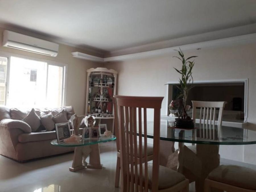 Foto Apartamento en Venta en ISLA DORADA, Maracaibo, Zulia - U$D 10.500 - APV154289 - BienesOnLine