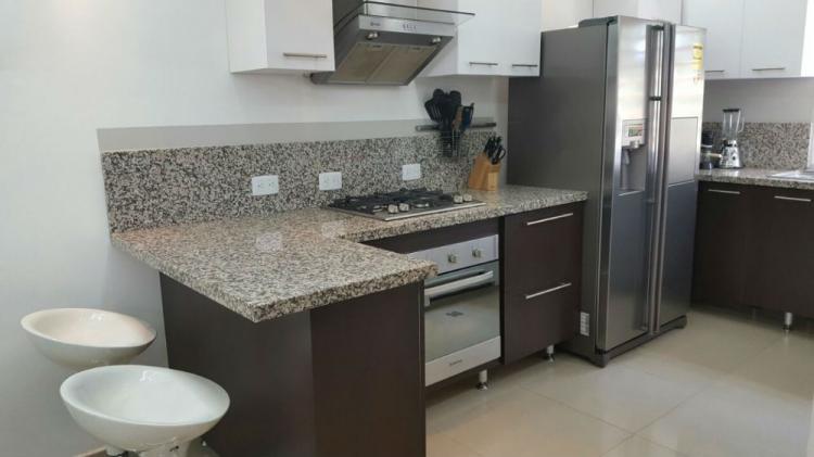 Foto Apartamento en Venta en Maracaibo, Zulia - BsF 43.000.000 - APV94498 - BienesOnLine