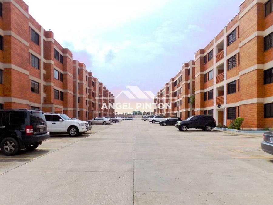 Foto Apartamento en Venta en AV MILAGRO NORTE, Maracaibo, Zulia - U$D 18.000 - APV222939 - BienesOnLine