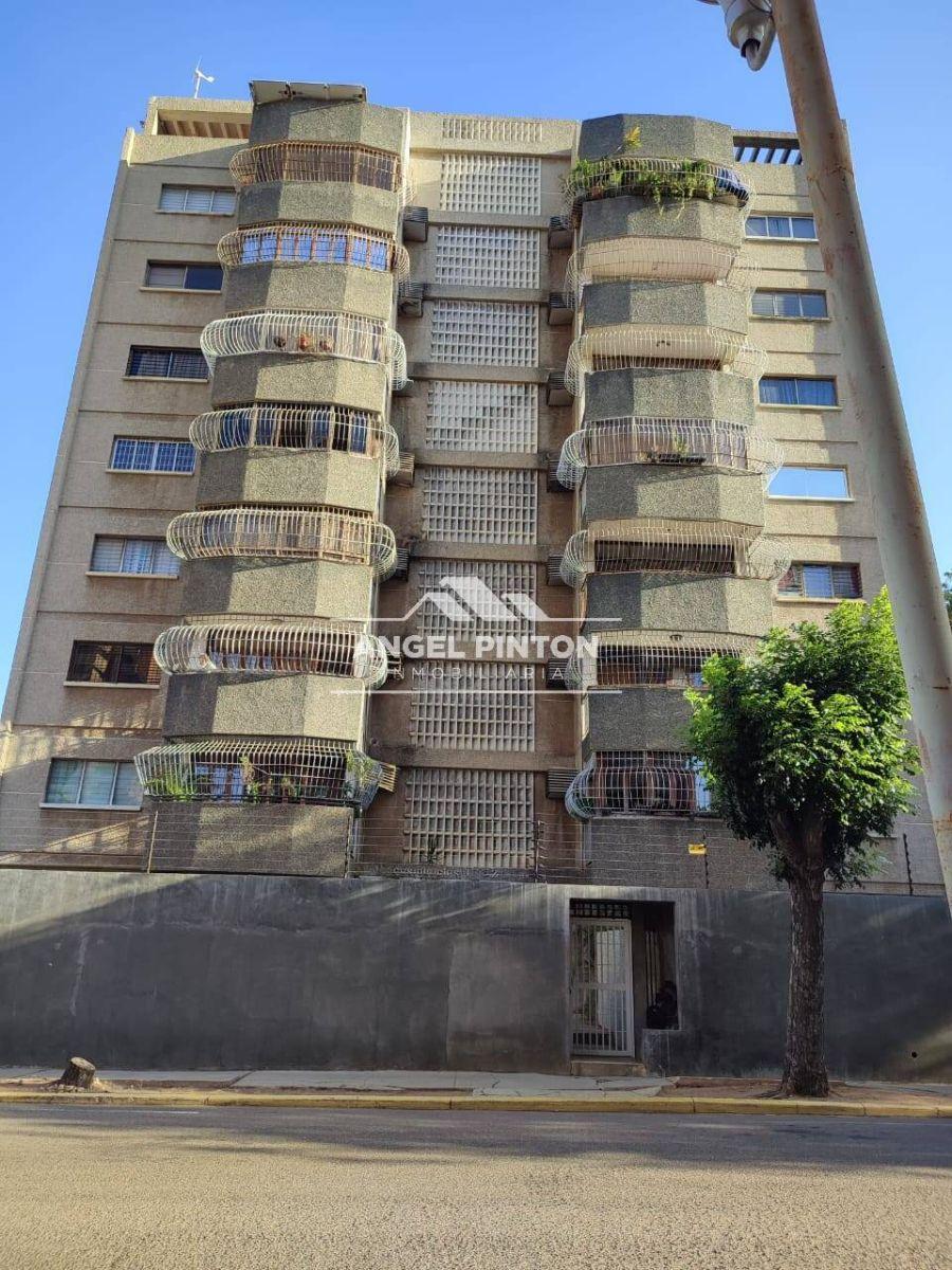 Foto Apartamento en Venta en Tierra Negra, Maracaibo, Zulia - U$D 38.000 - APV223967 - BienesOnLine