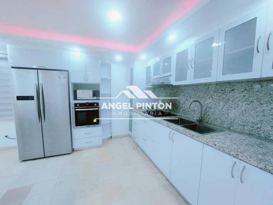 Foto Apartamento en Venta en Maracaibo, Zulia - U$D 38.000 - APV203279 - BienesOnLine