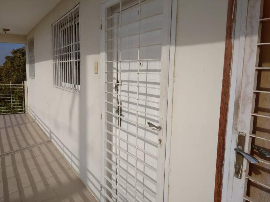 Foto Apartamento en Alquiler en Maracaibo, Zulia - U$D 120 - APA131206 - BienesOnLine