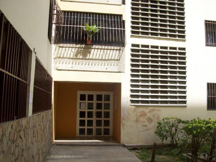 Foto Apartamento en Venta en Colonia de Barbula, Jurisdiccion Municipio Naguagu, Naguanagua, Carabobo - BsF 390.000 - APV30268 - BienesOnLine