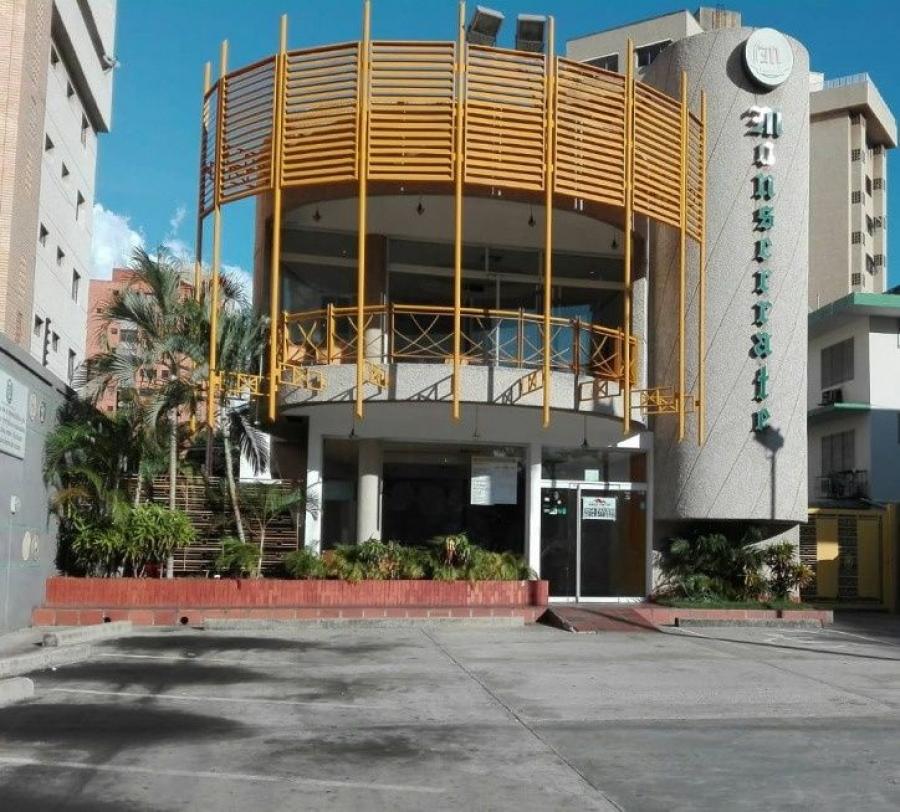Foto Local en Venta en Maracaibo, Zulia - U$D 240.000 - LOV131415 - BienesOnLine