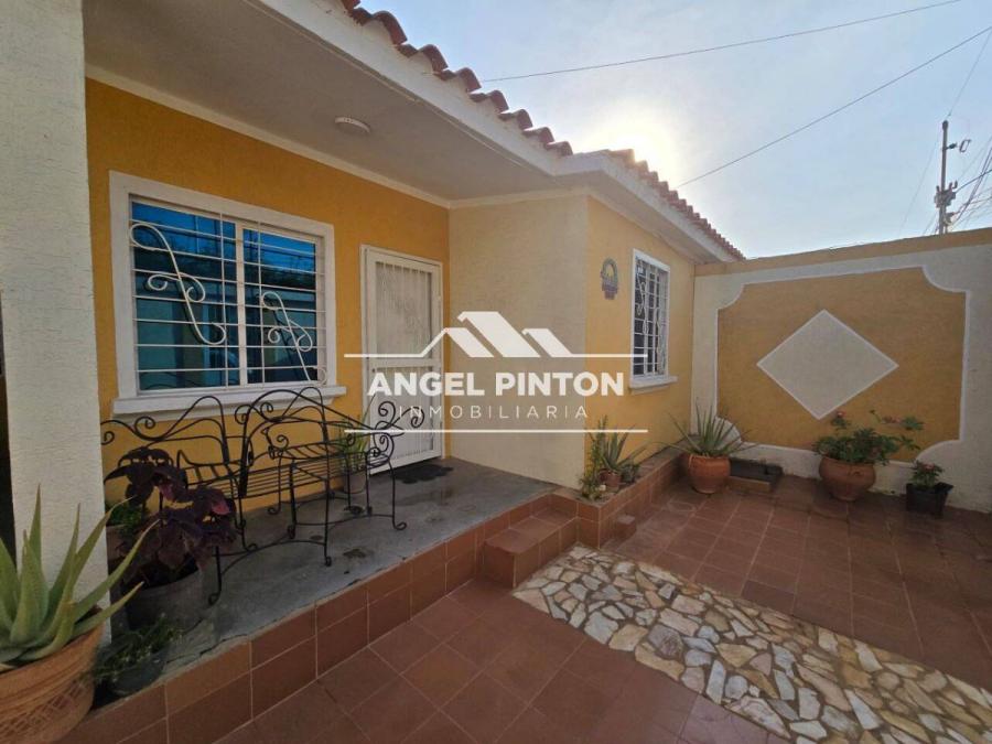 Foto Casa en Venta en Maracaibo, Zulia - U$D 14.000 - CAV251036 - BienesOnLine