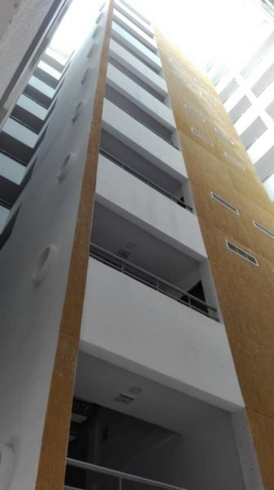 Foto Apartamento en Venta en Maracaibo, Zulia - U$D 17.000 - APV154735 - BienesOnLine