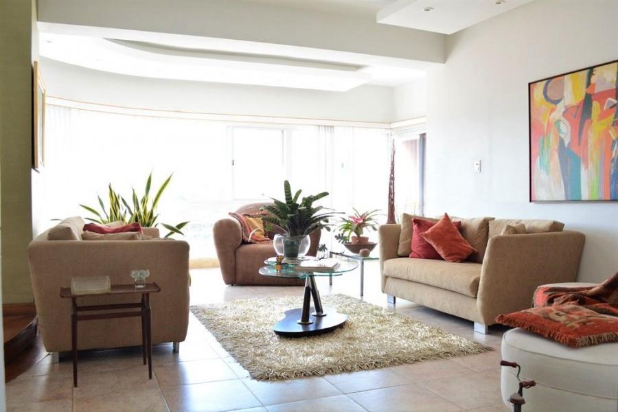 Foto Apartamento en Venta en SAN JOSE, Valencia, Carabobo - U$D 115.000 - APV179669 - BienesOnLine