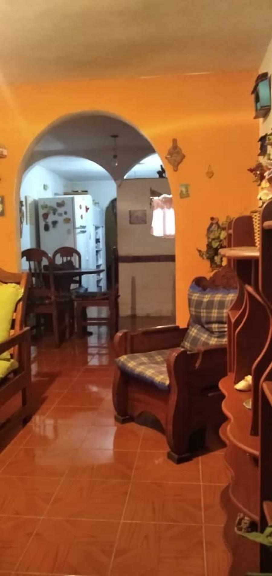 Foto Casa en Venta en Caricuao, Distrito Federal - U$D 11.000 - CAV150978 - BienesOnLine