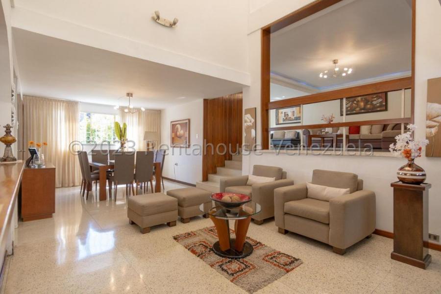 Foto Casa en Venta en El Marqus, Caracas, Distrito Federal - U$D 300.000 - CAV192960 - BienesOnLine