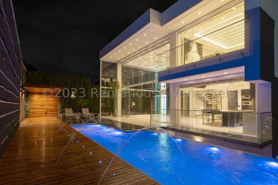 Foto Casa en Venta en La Floresta, Caracas, Distrito Federal - U$D 2.800.000 - CAV223217 - BienesOnLine