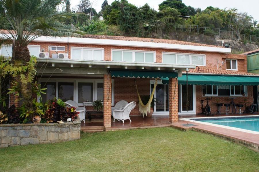 Foto Casa en Venta en El Hatillo, Alto Hatillo, Distrito Federal - U$D 1.100.000 - CAV168003 - BienesOnLine