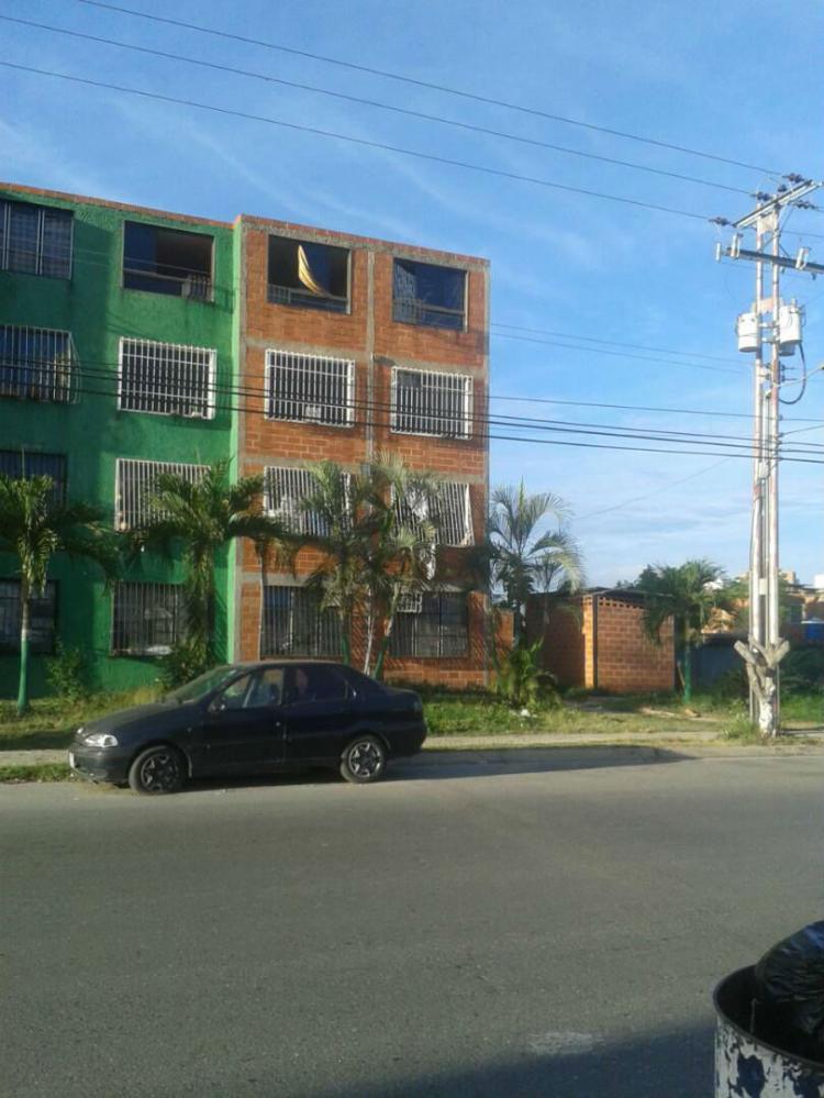 Foto Apartamento en Venta en Girardot, Maracay, Aragua - BsF 39.000.000 - APV88998 - BienesOnLine
