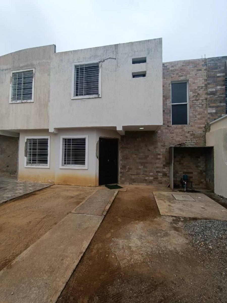 Foto Casa en Venta en Cabudare, Lara - U$D 30.000 - CAV220159 - BienesOnLine