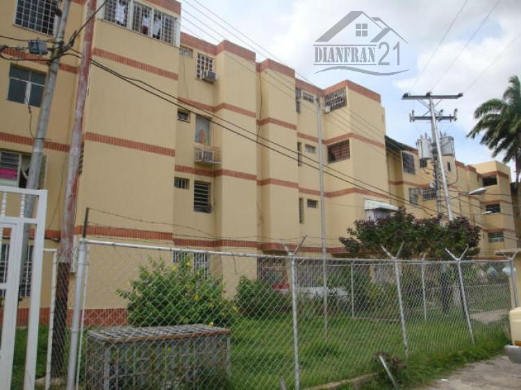 Foto Apartamento en Venta en Maracay, Aragua - BsF 3.200.000.000 - APV104683 - BienesOnLine