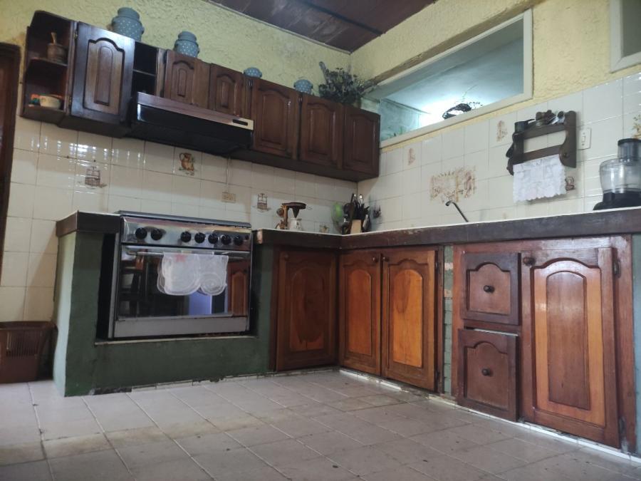 Foto Local en Venta en San Blas I, Valencia, Carabobo - U$D 17.000 - LOV172553 - BienesOnLine