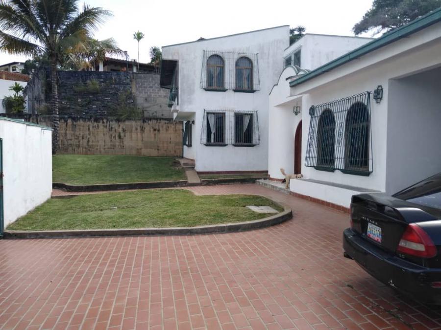 Foto Casa en Venta en EL HATILLO, Distrito Federal - U$D 420.000 - CAV189026 - BienesOnLine