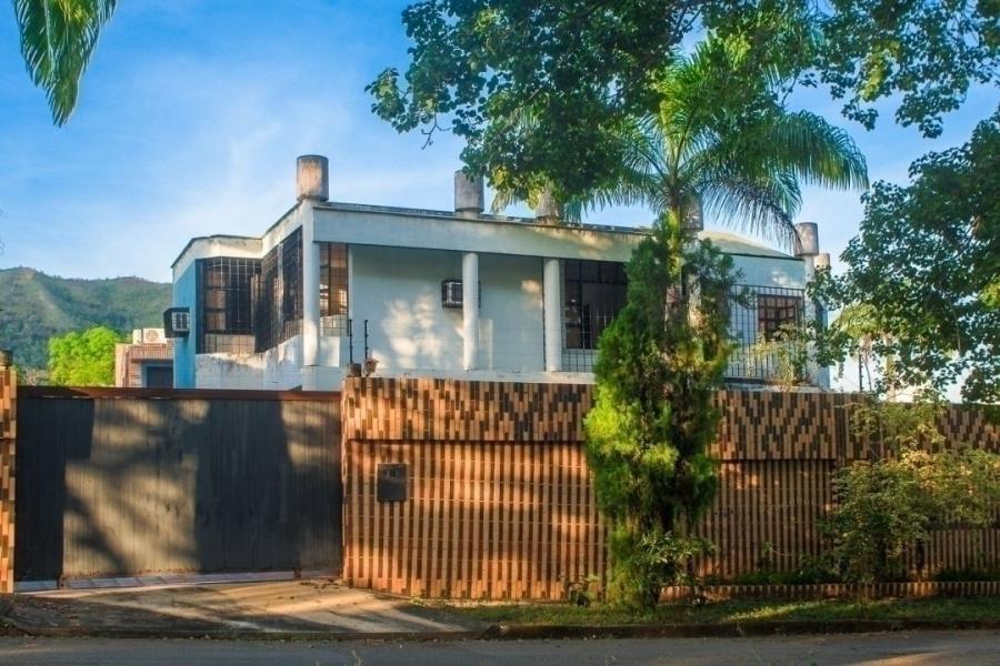 Home in Metric Way