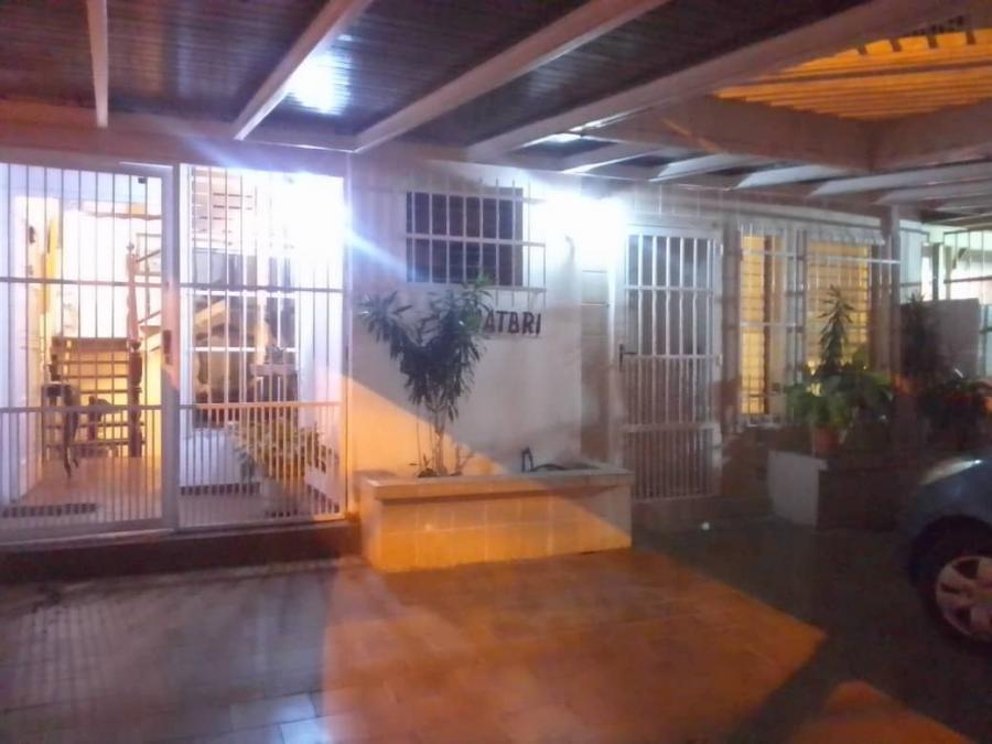 Foto Casa en Venta en Maracay, Aragua - U$D 140.000 - CAV161958 - BienesOnLine