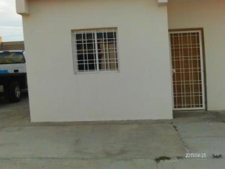 Foto Casa en Alquiler en Puerta Maraven, Punto Fijo, Falcn - BsF 4.500 - CAA21516 - BienesOnLine
