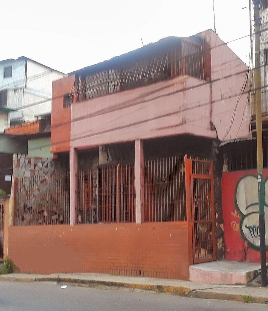 Foto Casa en Venta en Los Teues, Los Teques, Miranda - U$D 35.000 - CAV170943 - BienesOnLine