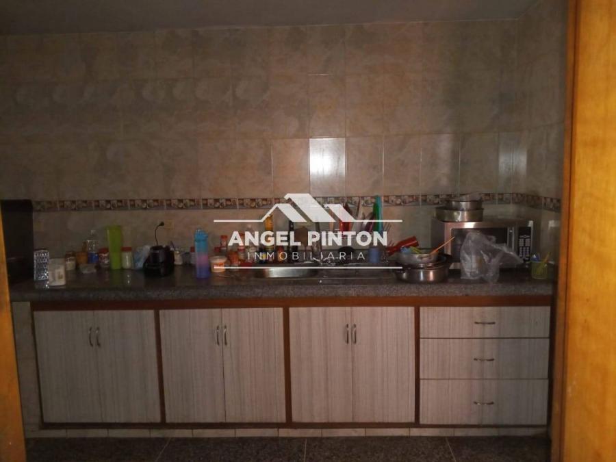 Home in Metric Way