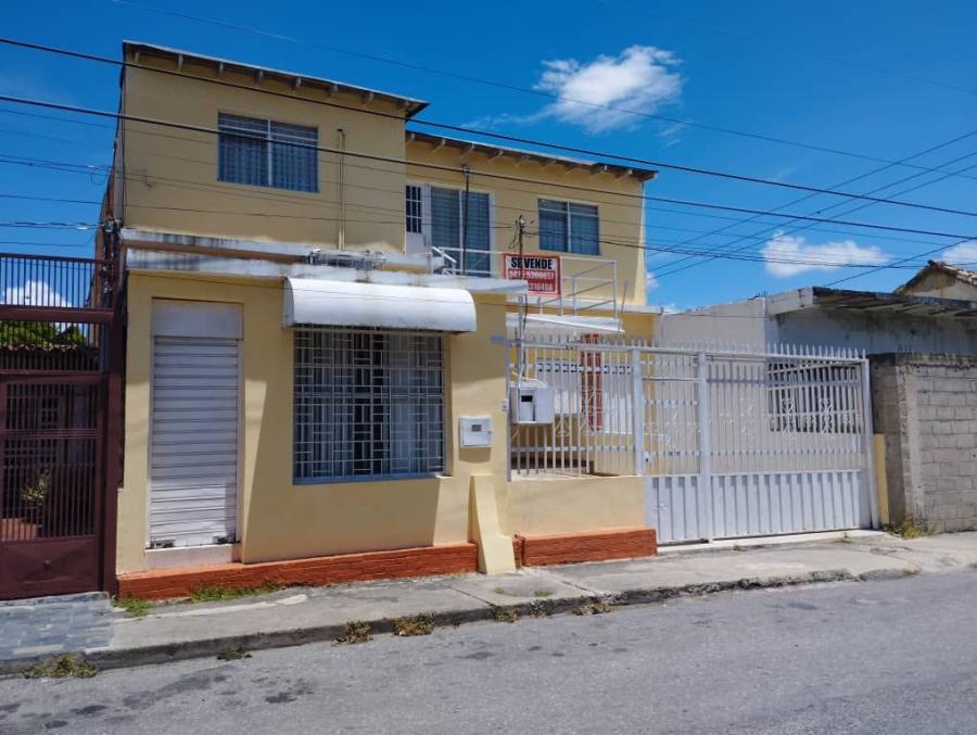 Foto Casa en Venta en Avenida Vargas, Barquisimeto, Lara - U$D 42.000 - CAV208416 - BienesOnLine