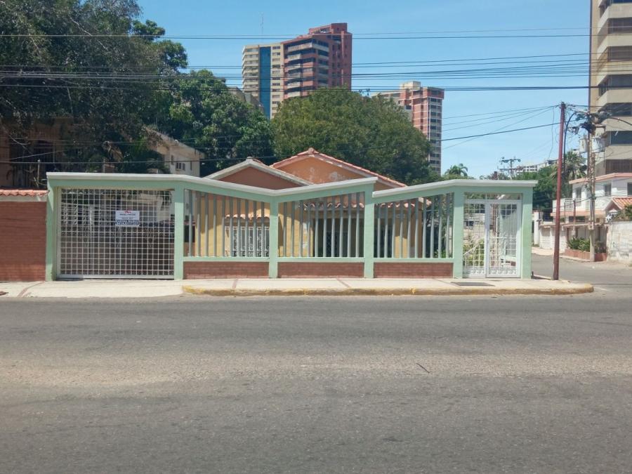 Foto Casa en Venta en EL MILAGRO, Maracaibo, Zulia - U$D 80.000 - CAV146603 - BienesOnLine