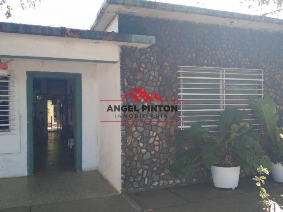 Foto Casa en Venta en Cabimas, Zulia - U$D 22.000 - CAV190193 - BienesOnLine