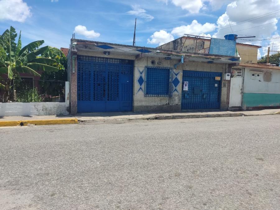 Foto Local en Venta en Maracay, Aragua - U$D 33.500 - LOV206086 - BienesOnLine