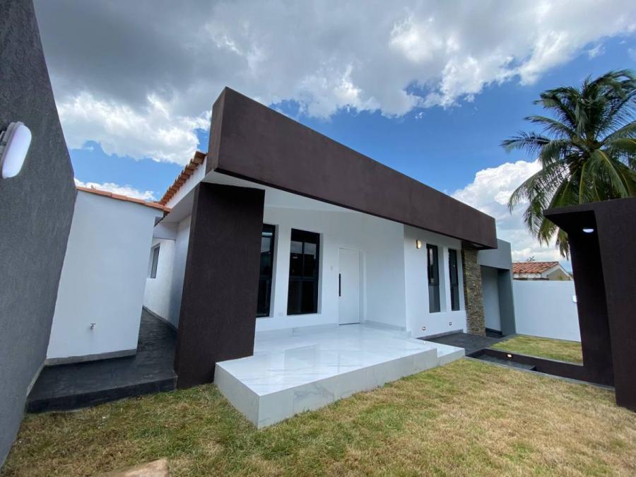 Foto Casa en Venta en Parroquia San Jos, Trigal Sur, Carabobo - U$D 205.000 - CAV206013 - BienesOnLine