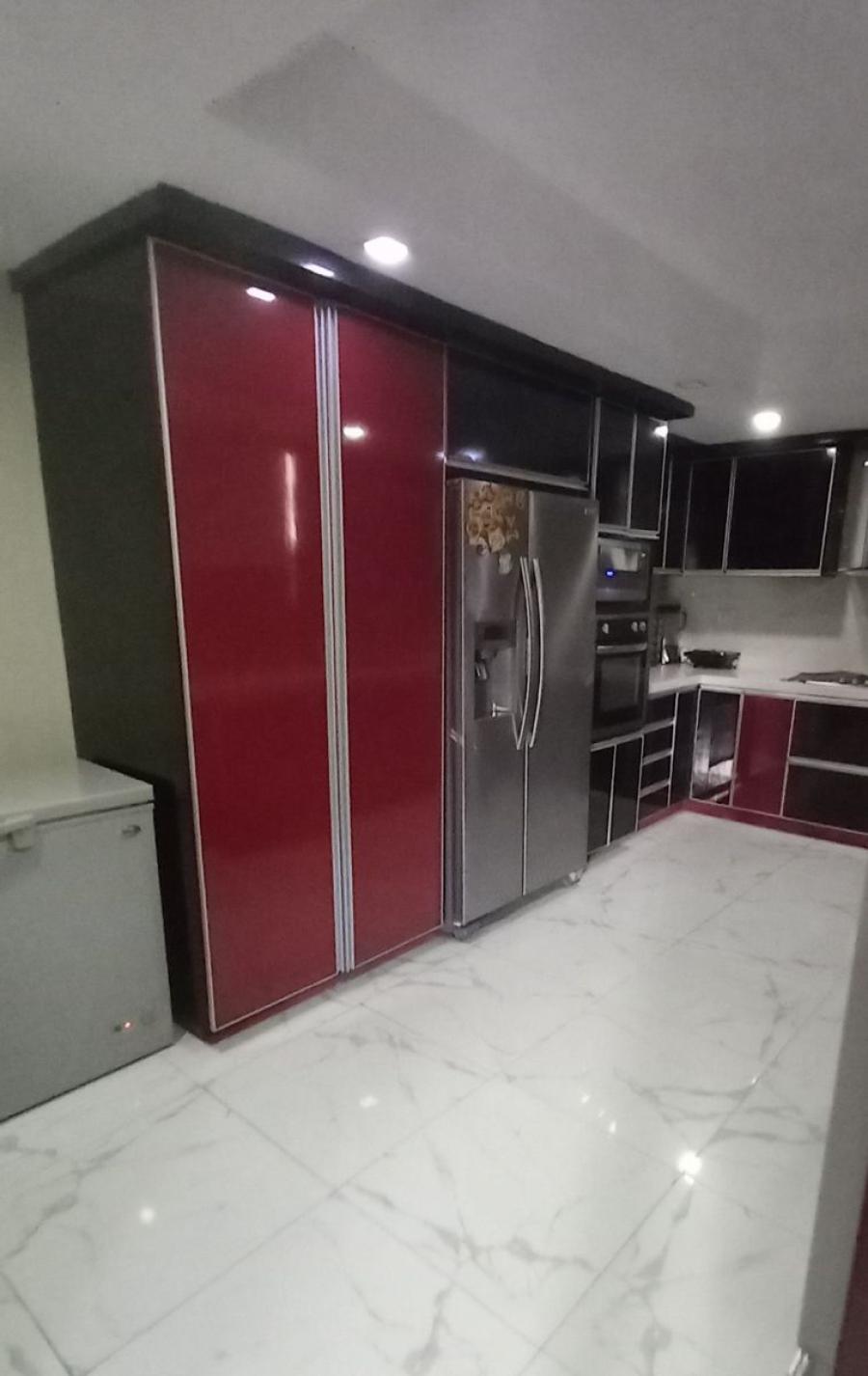 Home in Metric Way