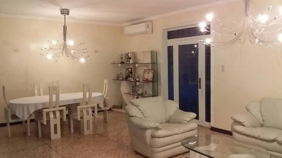 Foto Casa en Alquiler en san jose, Valencia, Carabobo - U$D 800 - CAA156118 - BienesOnLine