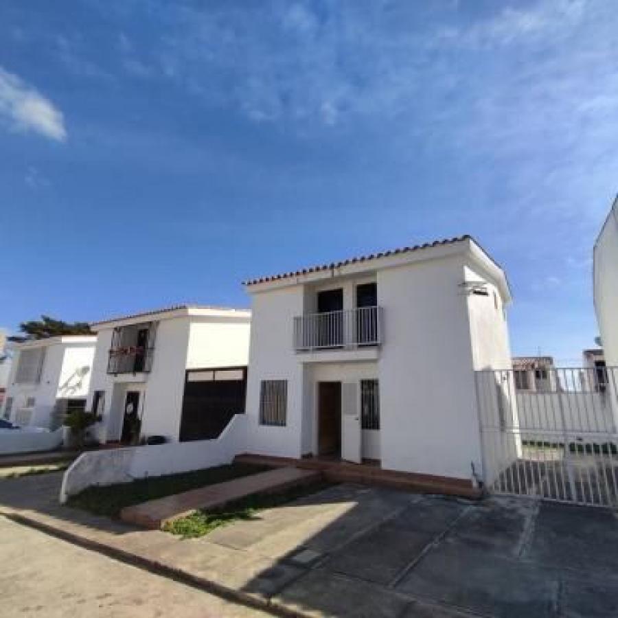 Foto Casa en Alquiler en PALAVECINO, Cabudare, Lara - U$D 300 - CAA172348 - BienesOnLine