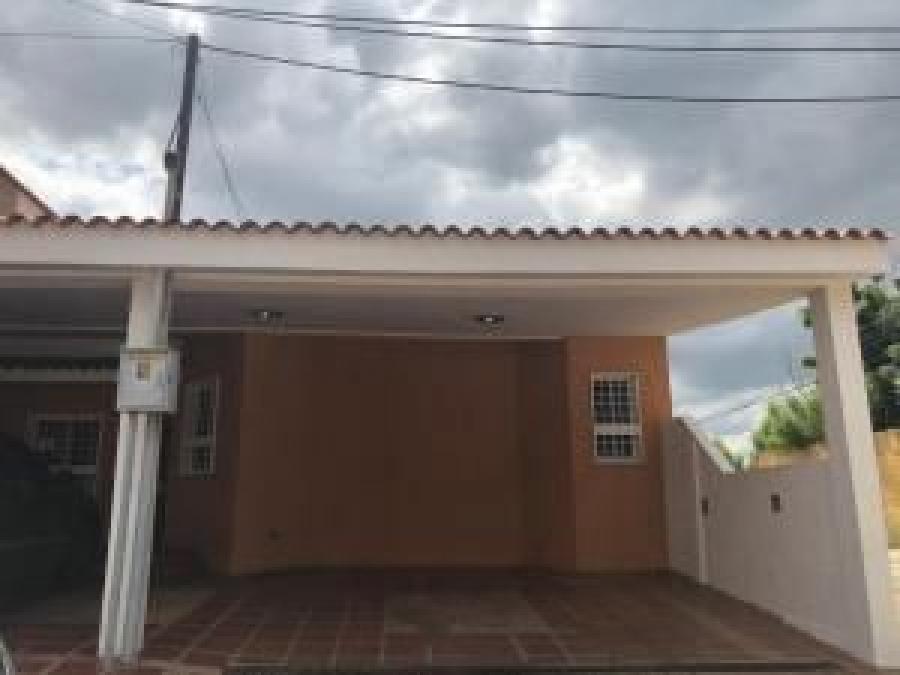 Foto Casa en Alquiler en Maracaibo, Zulia - BsF 250 - CAA121343 - BienesOnLine