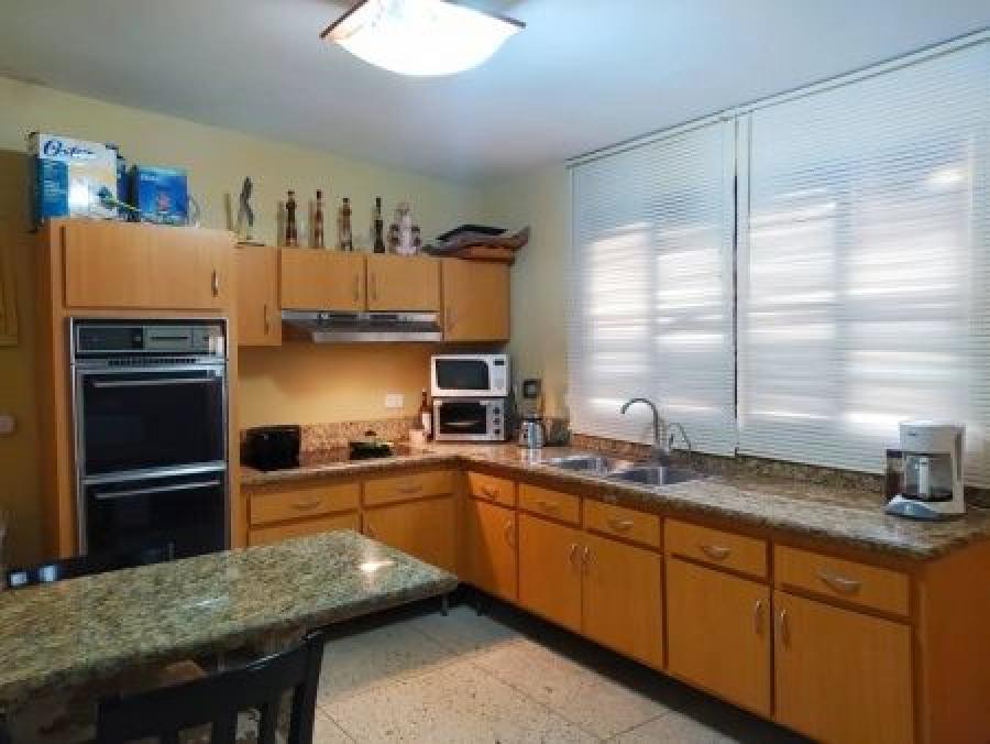 Foto Apartamento en Alquiler en Maracaibo, Zulia - U$D 300 - APA146666 - BienesOnLine