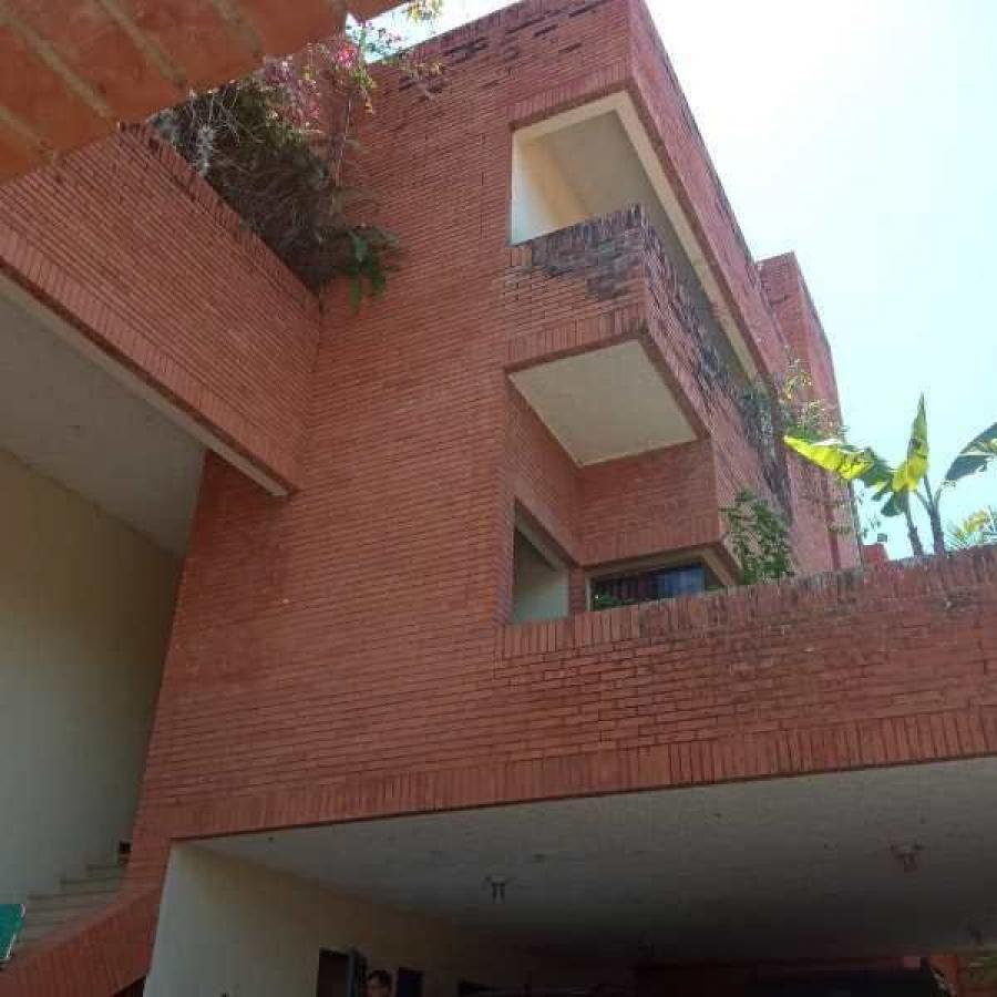 Foto Casa en Venta en SAN JOSE, GUATAPARO, Carabobo - U$D 349 - CAV195190 - BienesOnLine