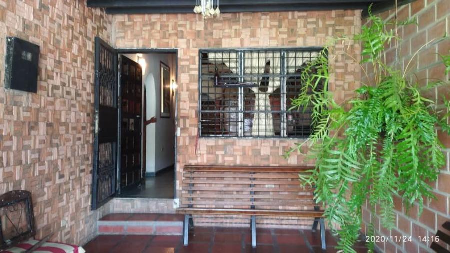 Foto Casa en Venta en Paraparal, Los Guayos, Carabobo - U$D 11.000 - CAV217216 - BienesOnLine
