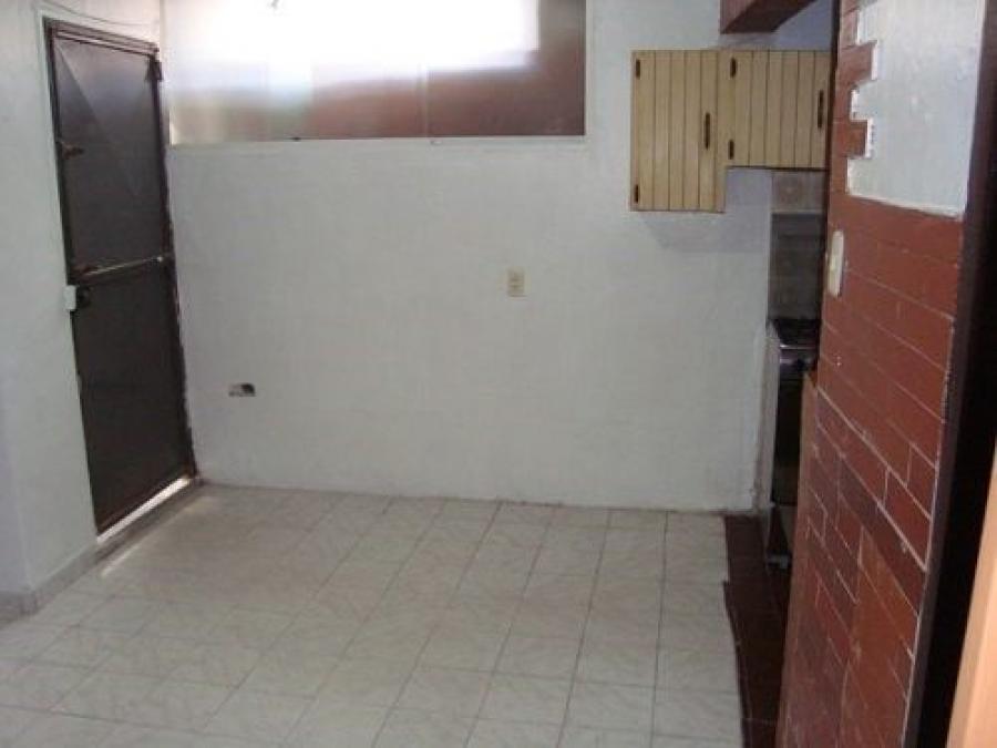 Foto Casa en Venta en El Recreo / 1050, Colina de Los Caobos, Distrito Federal - U$D 13.000 - CAV136295 - BienesOnLine