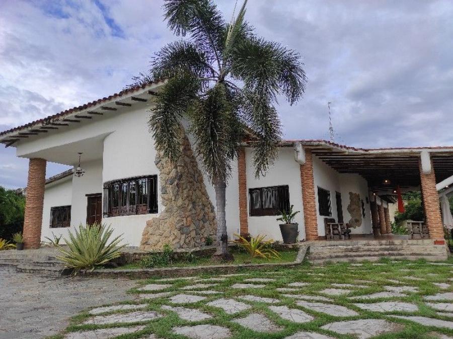 Foto Casa en Venta en Tocuyito, Carabobo - U$D 125.000 - CAV155106 - BienesOnLine