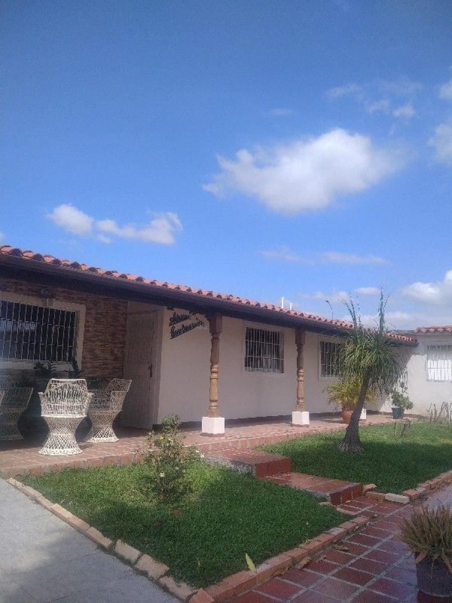 Foto Casa en Venta en Centro, Cabudare, Lara - U$D 78.000 - CAV187997 - BienesOnLine