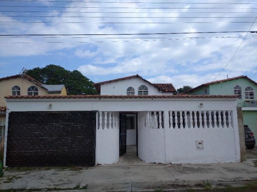Foto Casa en Venta en Los Castores, San Joaqun, Carabobo - U$D 12.500 - CAV180024 - BienesOnLine