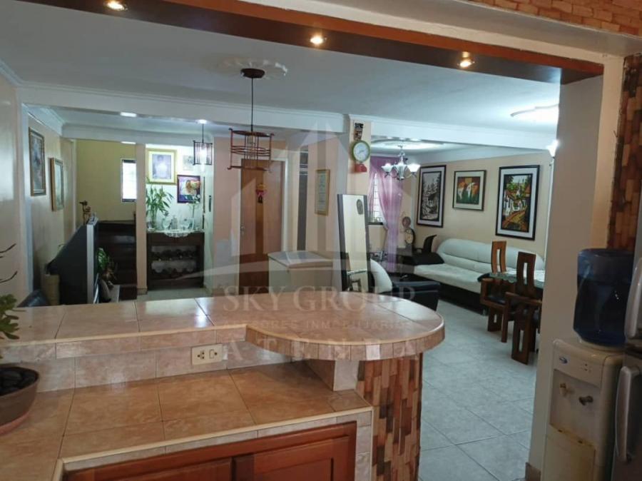 Foto Casa en Venta en Los Guayos, Carabobo - U$D 20.000 - CAV174746 - BienesOnLine