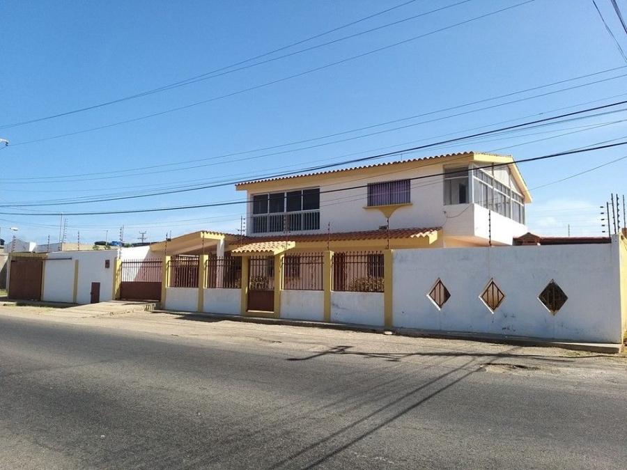 Foto Casa en Venta en Punto Fijo, Falcn - U$D 80.000 - CAV205432 - BienesOnLine