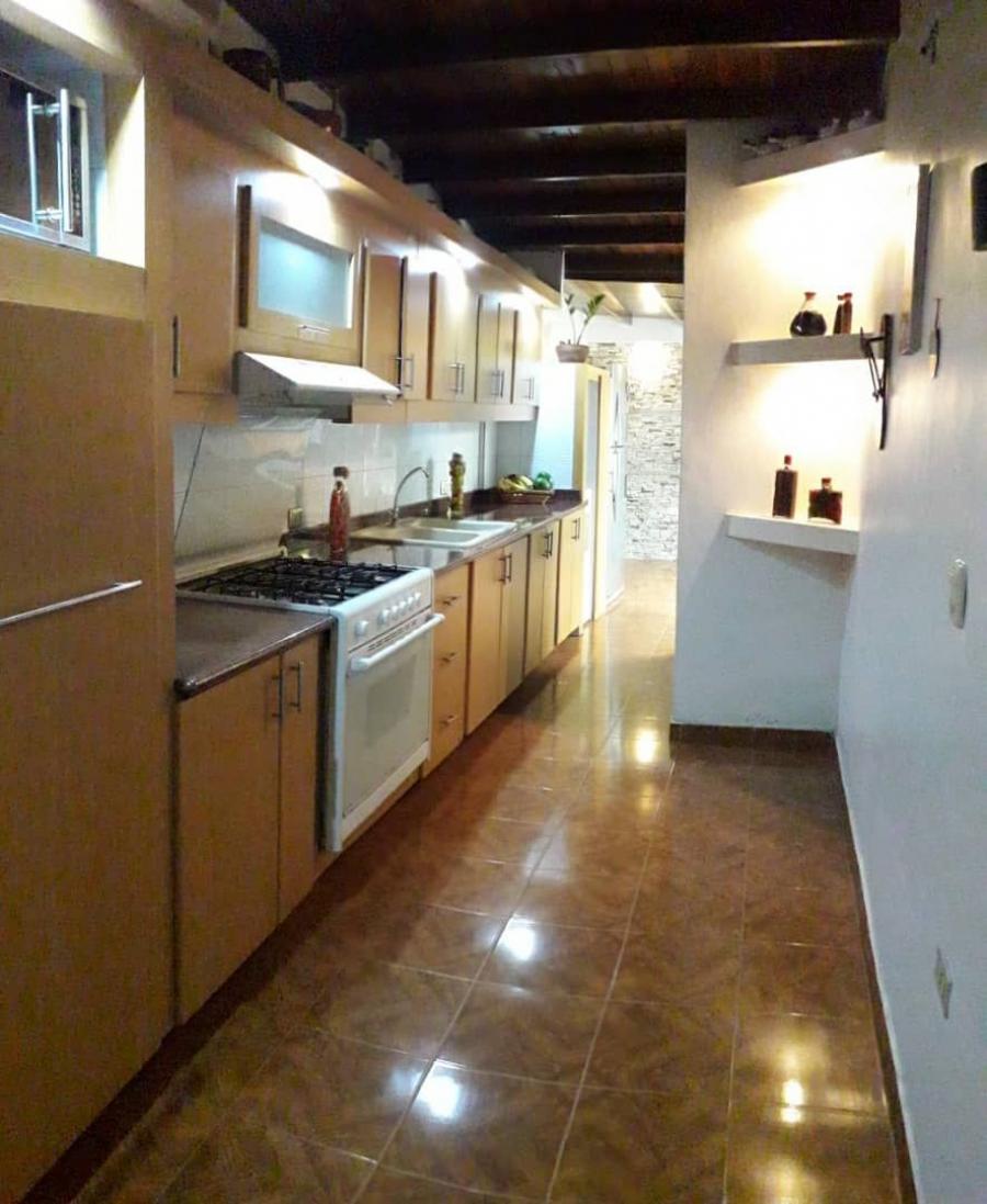 Foto Casa en Venta en Las Delicias, Maracay, Aragua - U$D 35.000 - CAV181470 - BienesOnLine