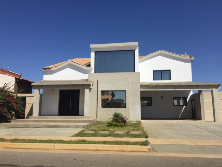 Foto Casa en Venta en Carirubana, Punto Fijo, Falcn - $ 200.000 - CAV116205 - BienesOnLine
