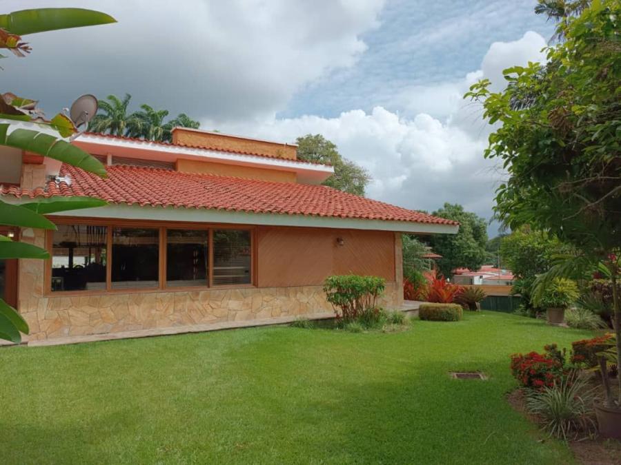 Foto Casa en Venta en Valencia, Carabobo - U$D 450.000 - CAV213058 - BienesOnLine