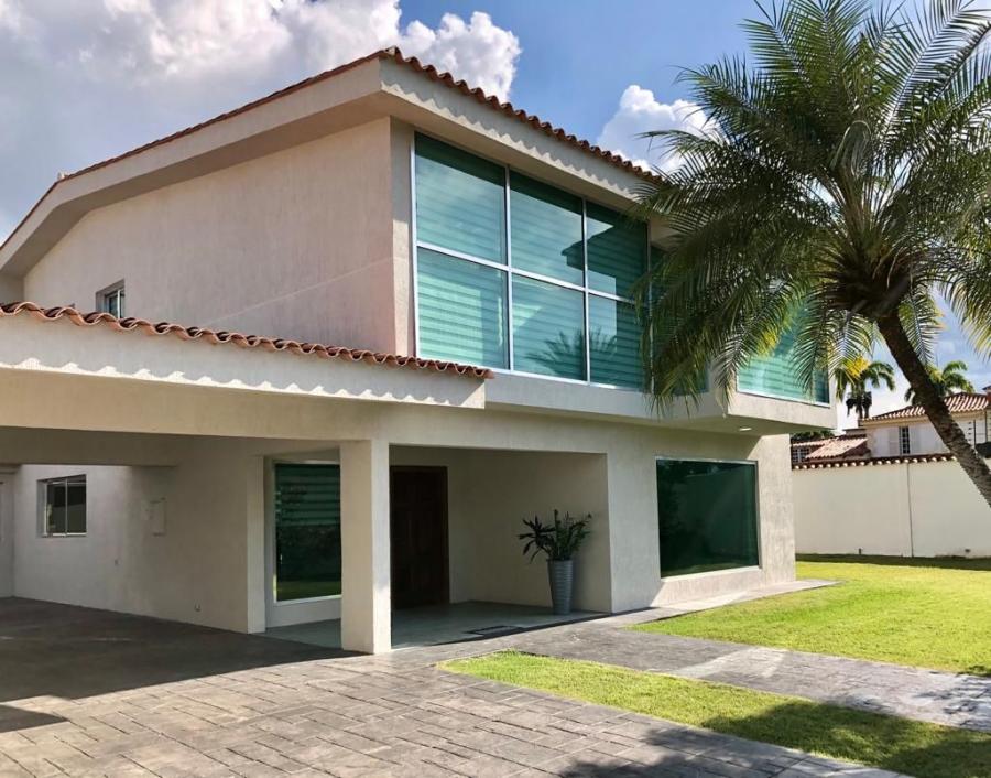 Foto Casa en Venta en Valencia, Carabobo - U$D 980.000 - CAV207904 - BienesOnLine