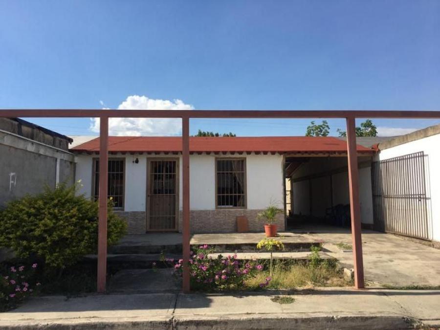 Foto Casa en Venta en San Joaqun, Carabobo - U$D 9.000 - CAV154390 - BienesOnLine